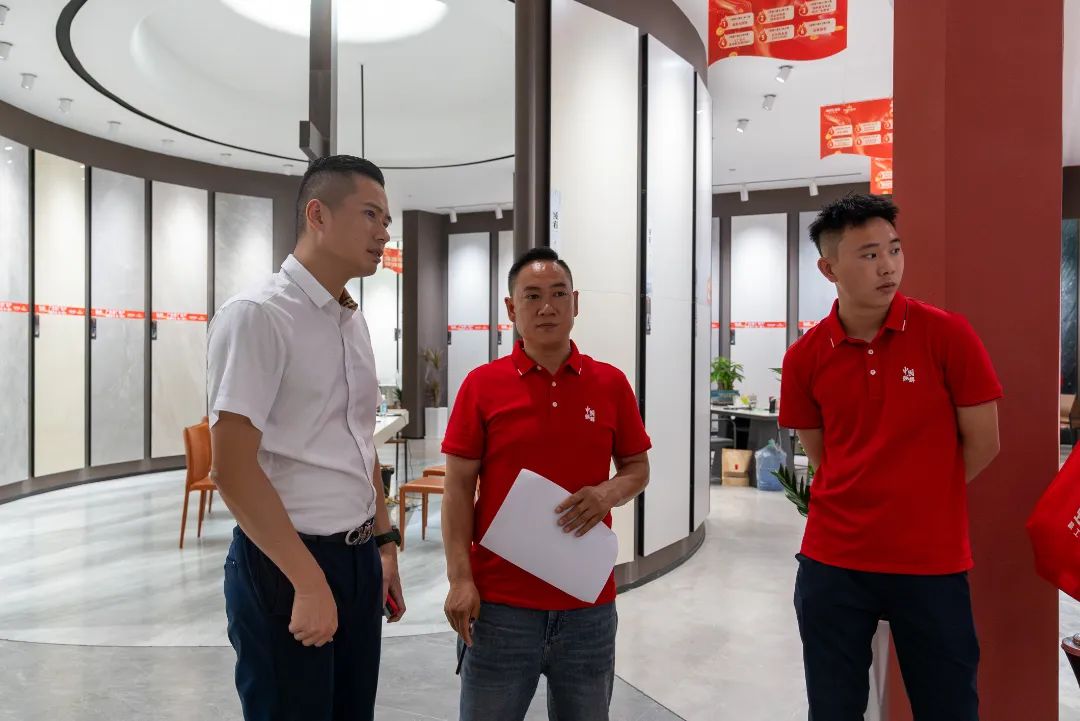 聚勢共鑒?標桿領航 | 強輝2025區域培訓峰會暨美學賦能行動貴陽站順利結束!(圖23) 聚勢共鑒?標桿領航 | 強輝2025區域培訓峰會暨美學賦能行動貴陽站順利結束!(圖23)